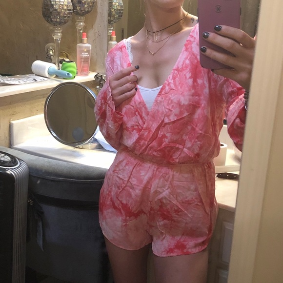 Honey Punch Romper. Cute tie dye. - Picture 5 of 8